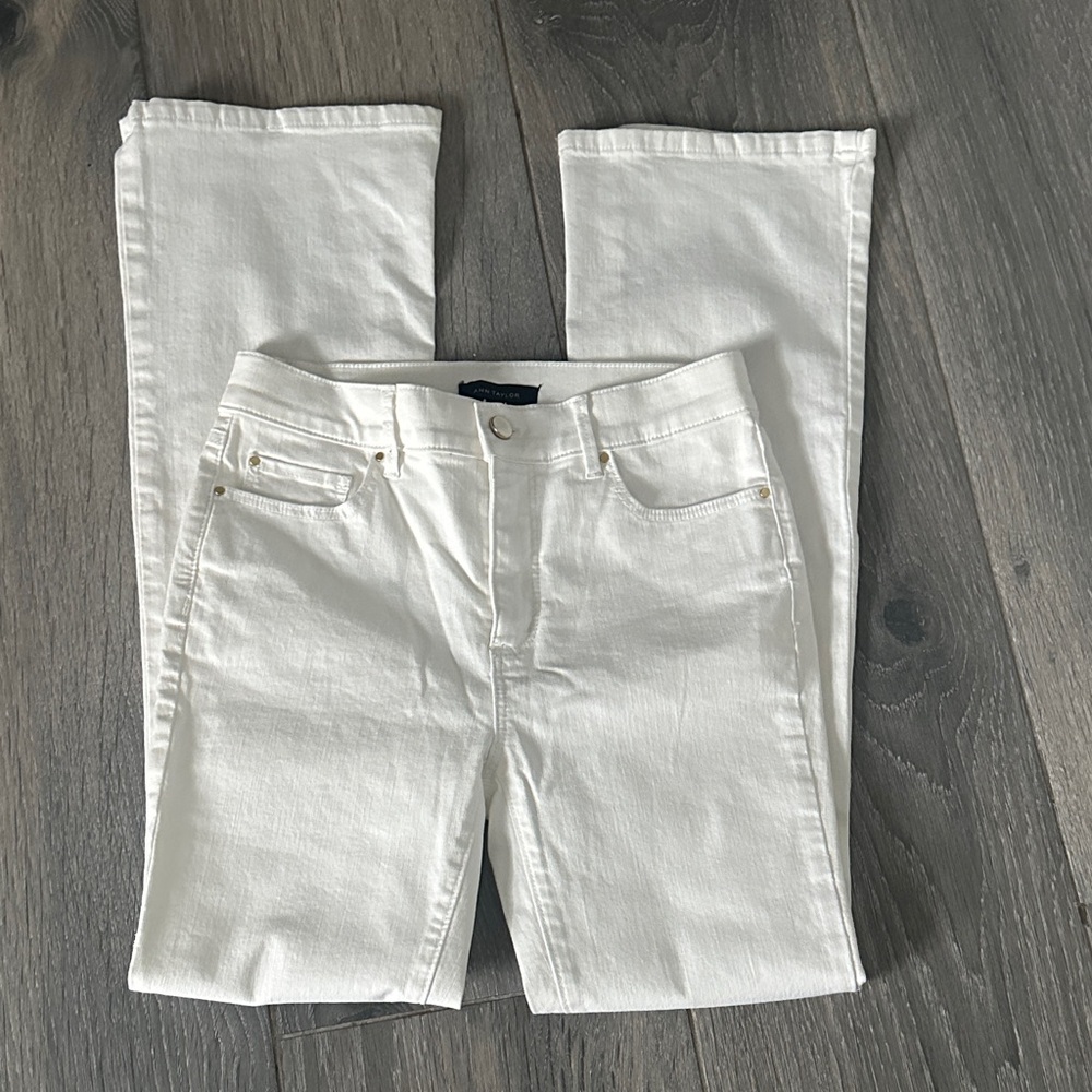 Ann Taylor Women's White Straight Leg Jeans